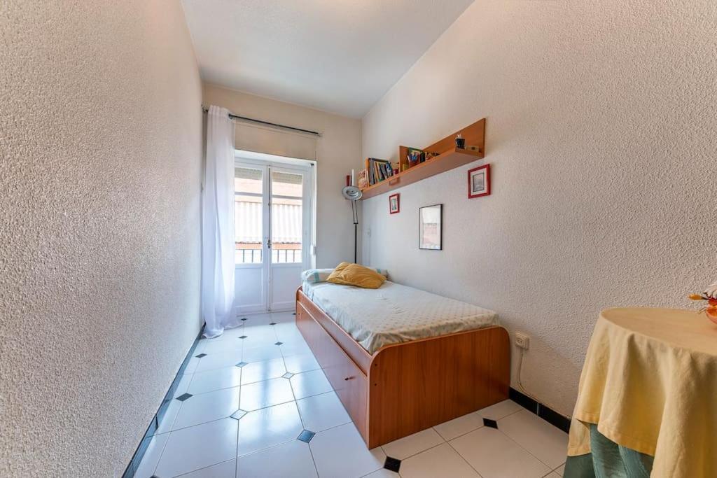 Piso En Pueblo Cerca De La Costa Apartment Elda Exterior photo